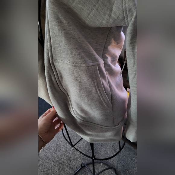 Chicago Bears Cardigan by Wear by Erin Andrews - Picture 5 of 5